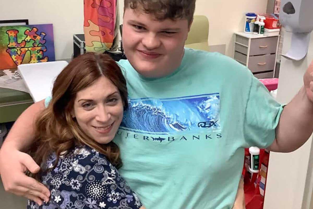 Sharon Ammirati with student