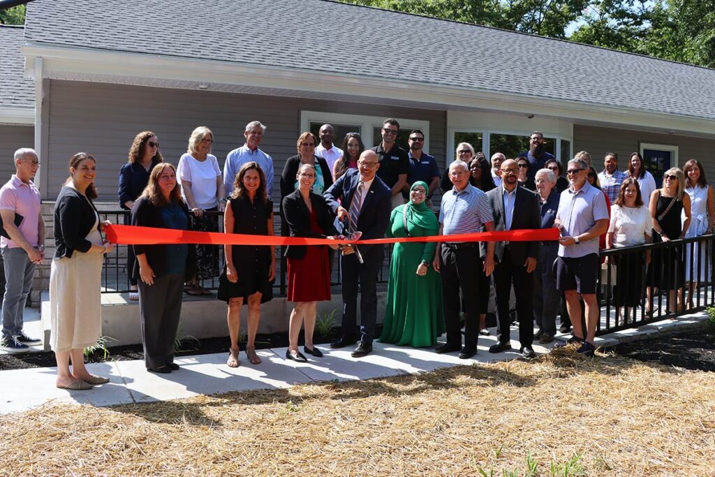 RibbonCutting 1WEB